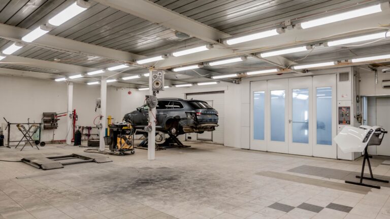 Garage carrelé : choisir le bon revêtement durable